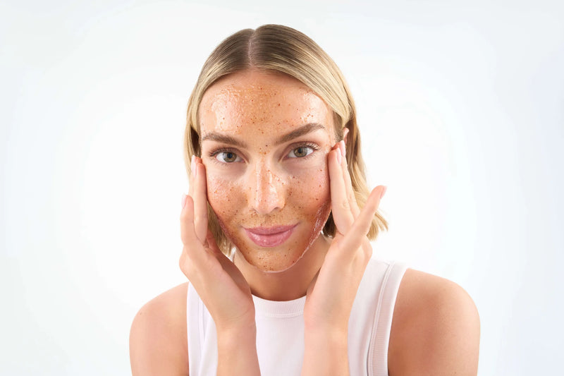 GREEN MANDARIN SCRUB MASK